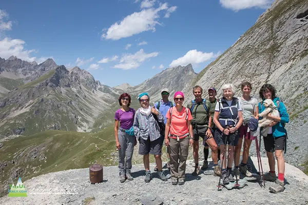 Foto di gruppo in Valle Maira
