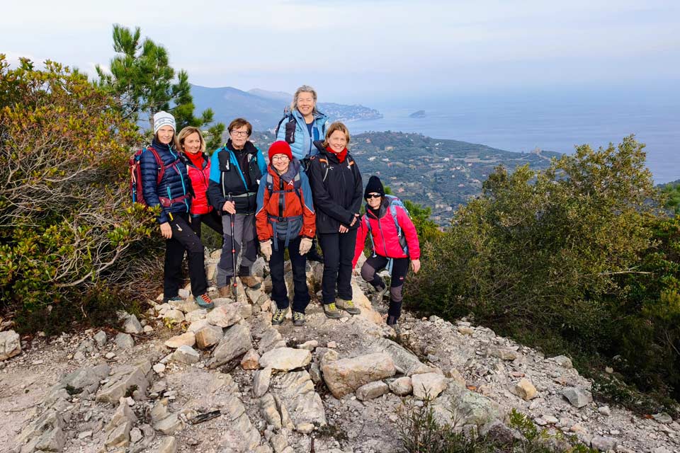 Il gruppo sulla cima del Bric dei Crovi