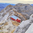 Dalla cima il Rifugio Azzoni