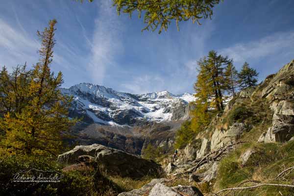 Ambiente solitario e appartato tipico della Valle Antrona Ambiente solitario e appartato tipico della Valle Antrona