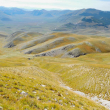 La piana di Castelluccio dal sentiero della strada imperiale